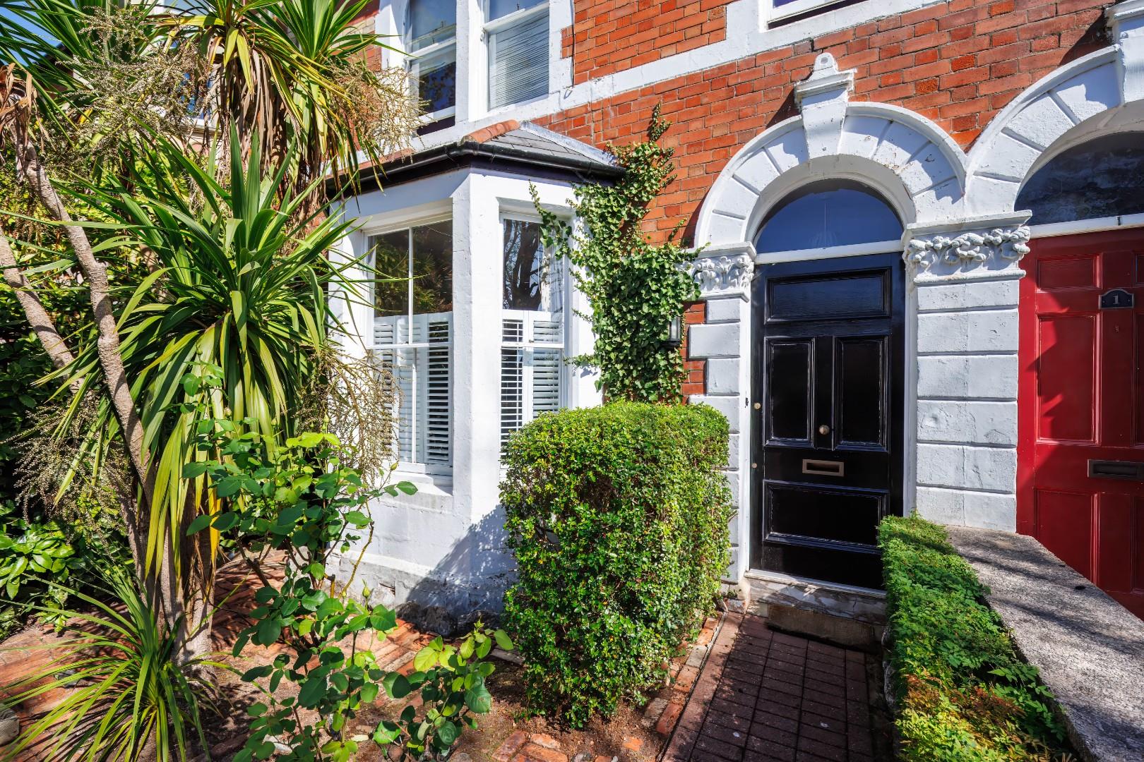 3 Church Avenue, Penarth, CF64 1AZ